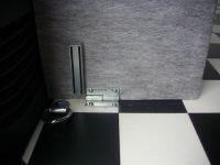 ハイエースベッドキットの取付金具を差し込んだ状態