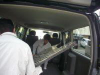 ハイエース床を車内に搬入